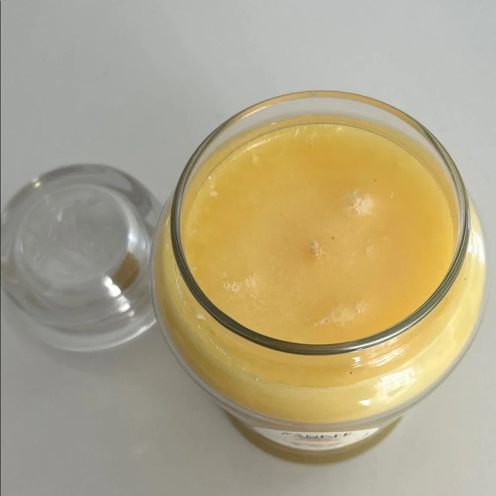 Yankee Candle Pineapple & Jasmin - Picture 2 of 2